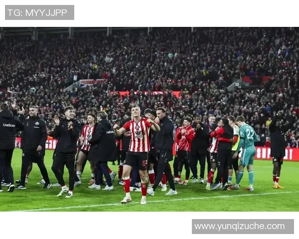 曼联与巴黎激战全场回顾精彩瞬间与战术分析